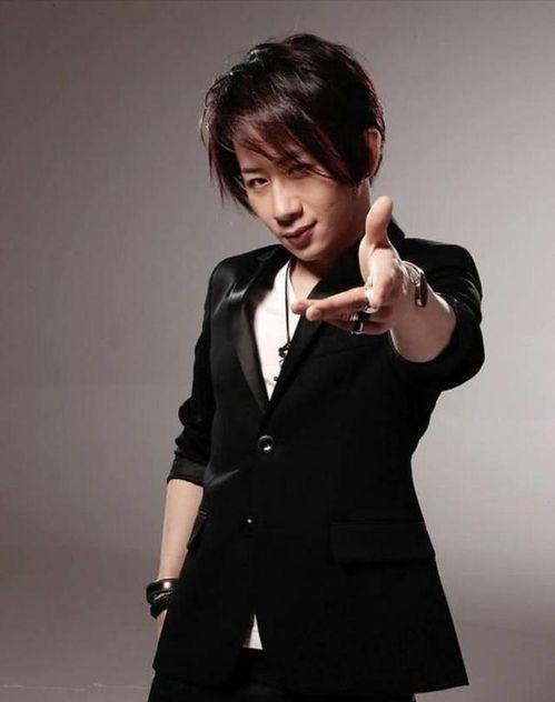 刘谦爆料自己视频,揭秘魔术背后的秘密  第1张